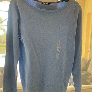 Tommy Hilfiger sweater size S new with tag